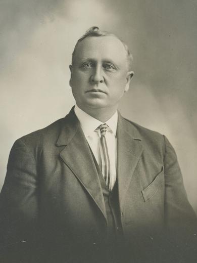 <p xmlns:its="http://www.w3.org/2005/11/its" xmlns="http://www.w3.org/1999/xhtml"> Portrait of Elder J. W. Bright of Lewiston, Cache Co, Utah.</p>
<p xmlns:its="http://www.w3.org/2005/11/its" xmlns="http://www.w3.org/1999/xhtml"><a href="https://dcms.lds.org/delivery/DeliveryManagerServlet?dps_pid=IE4149536&amp;page=5">CHL PH 5213</a></p>